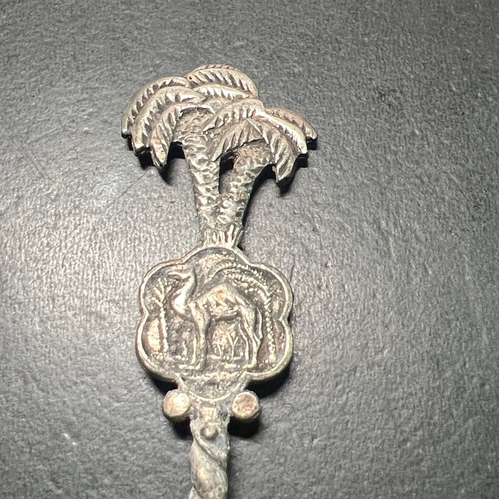Vintage Collectors Souvenir Camel & Palm Tree Spoon purchased in Saudi Arabia 🇸🇦 - Picture 3 of 7